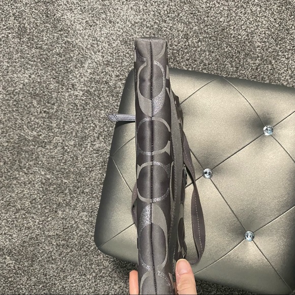 Coach Crossbody Purse - Picture 11 of 16